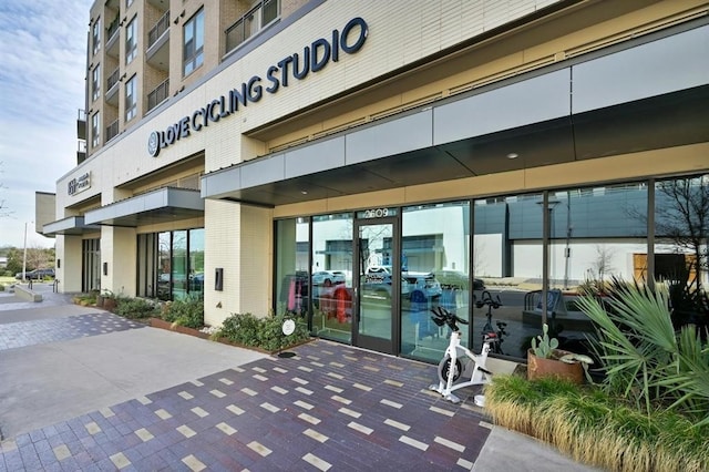 4209 Elevator Dr, Austin, TX 78731 - view of building exterior