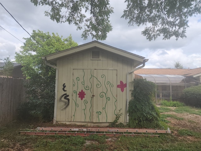 view of outdoor structure