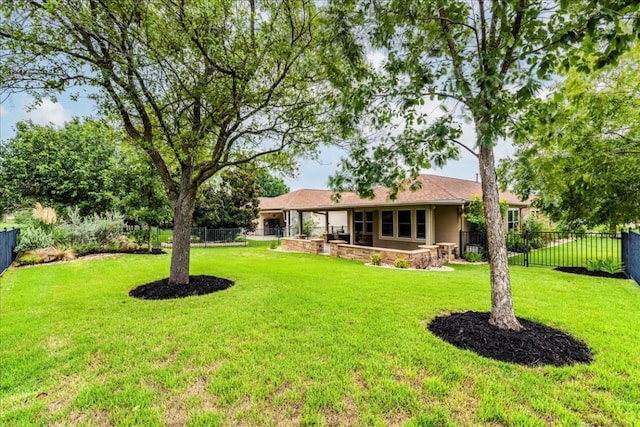 view of yard with a patio