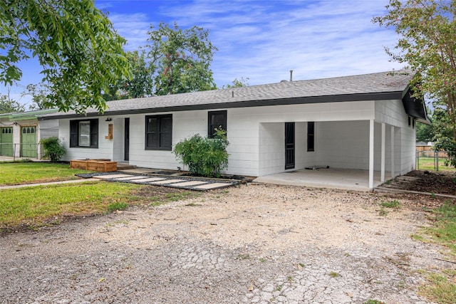 view of front of property