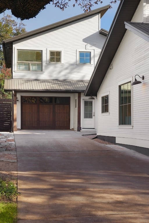 view of front facade with a garage