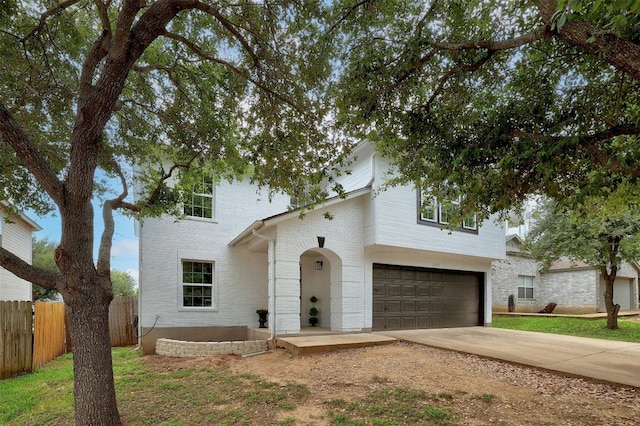 view of front facade featuring a garage