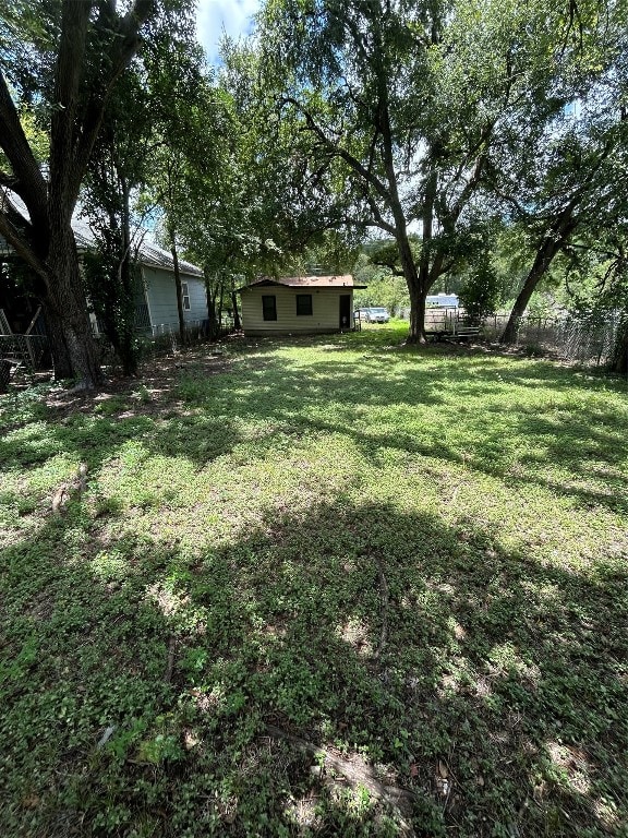 Listing photo 2 for 1213 Fort Branch Blvd, Austin TX 78721