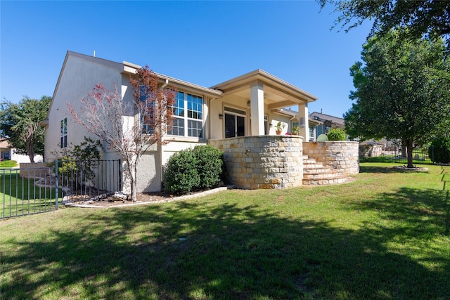 exterior space featuring a lawn