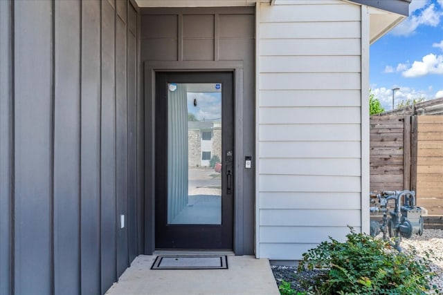 view of entrance to property