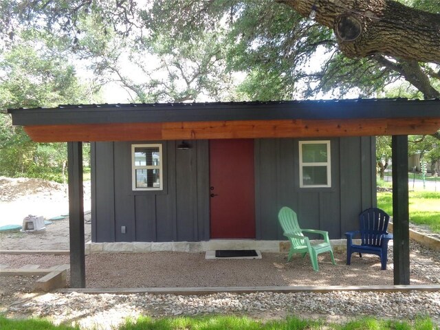 view of outbuilding