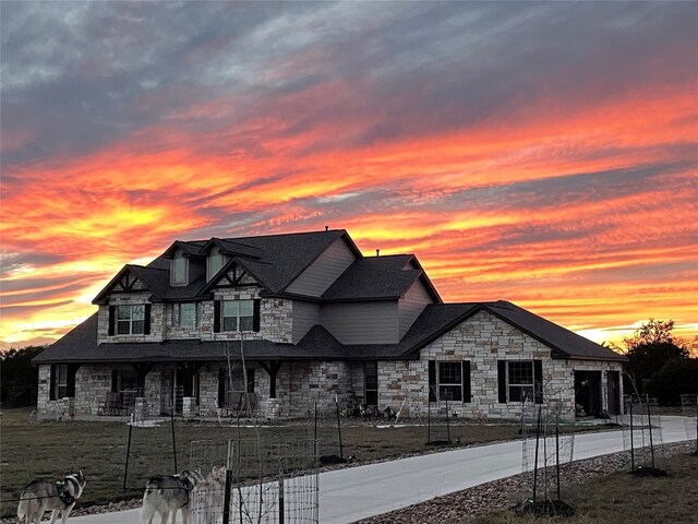 view of front of house