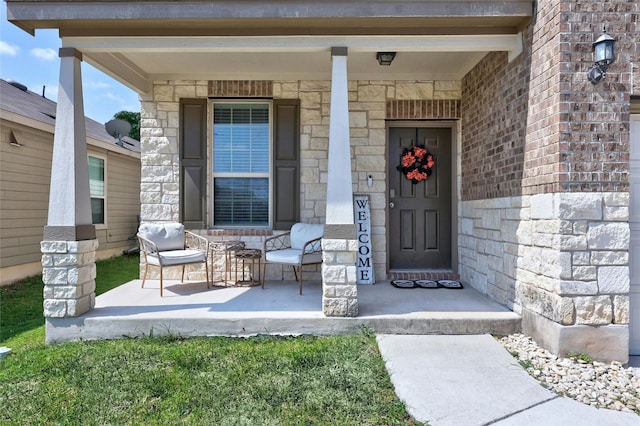 property entrance with covered porch