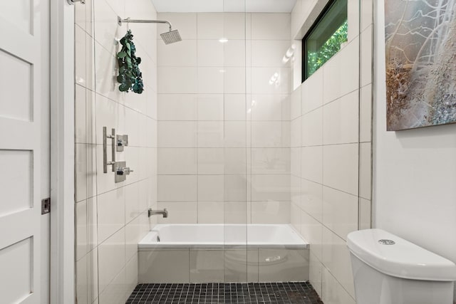 1001 Juanita St, Austin, TX 78704 - full bathroom with toilet and shower / washtub combination