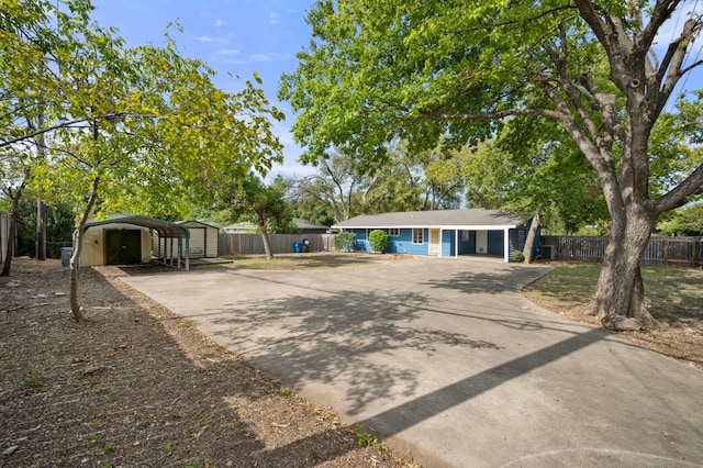 view of front facade featuring a carport