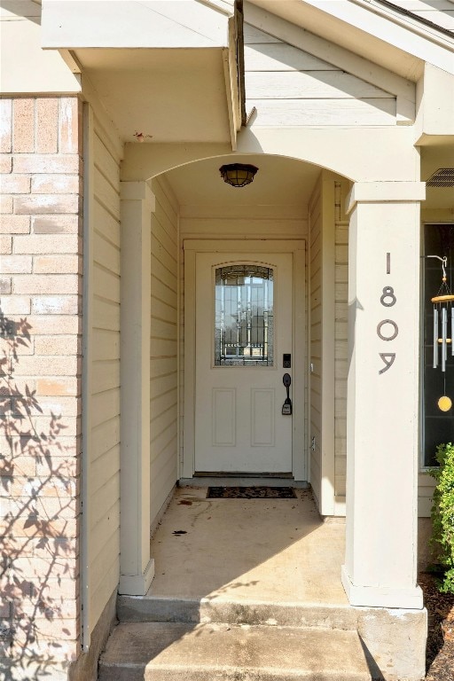 view of entrance to property