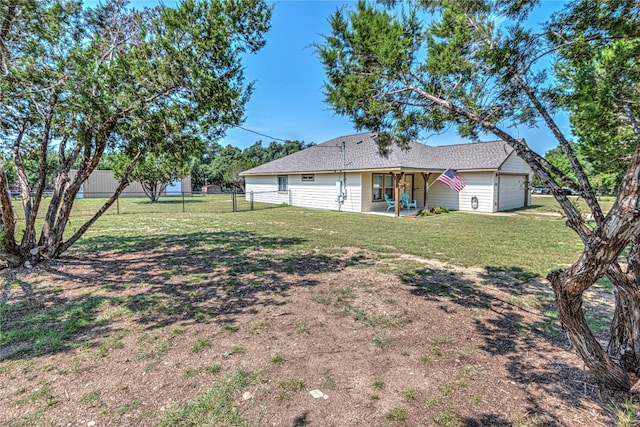 view of yard with a patio area