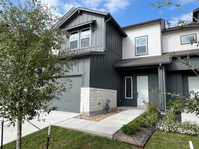 view of front of home with a garage