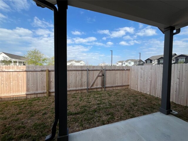 view of yard featuring a patio