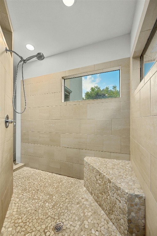 14 Margranita Cres, Austin, TX 78703 - full bath with a tile shower