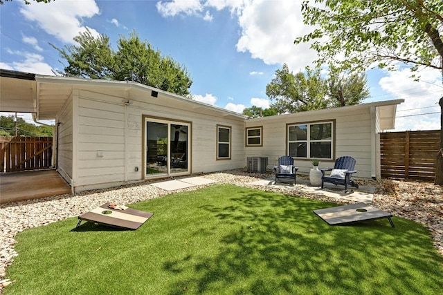 1130 Gardner Rd, Austin, TX 78721 - rear view of property with a patio