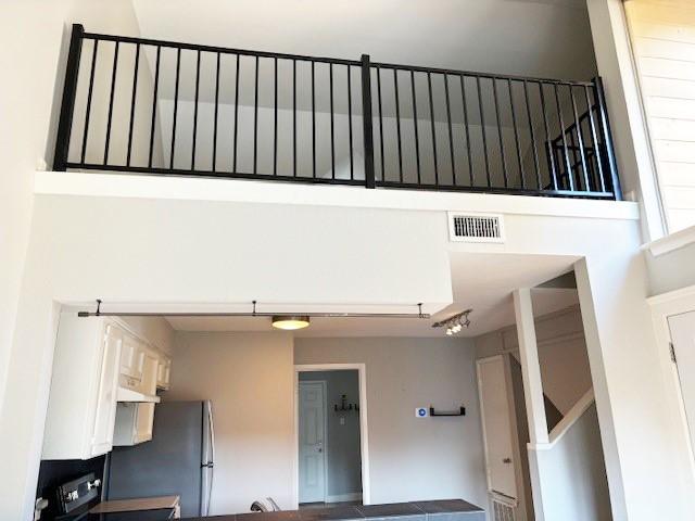 5608 Cougar Dr Unit 219, Austin, TX 78745 - view of staircase