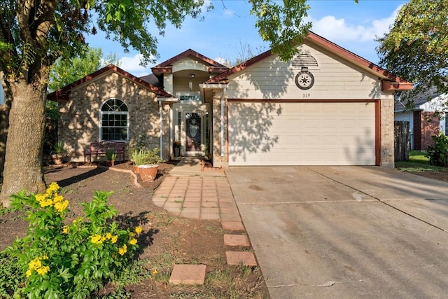 view of front facade with a garage