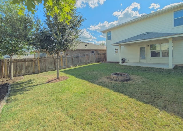 view of yard with a patio area