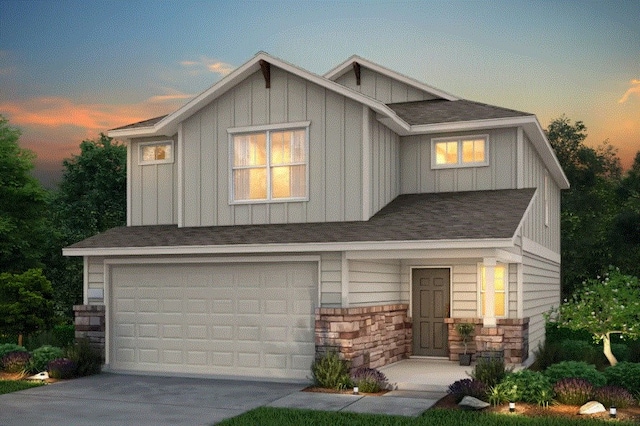 view of front facade featuring a garage