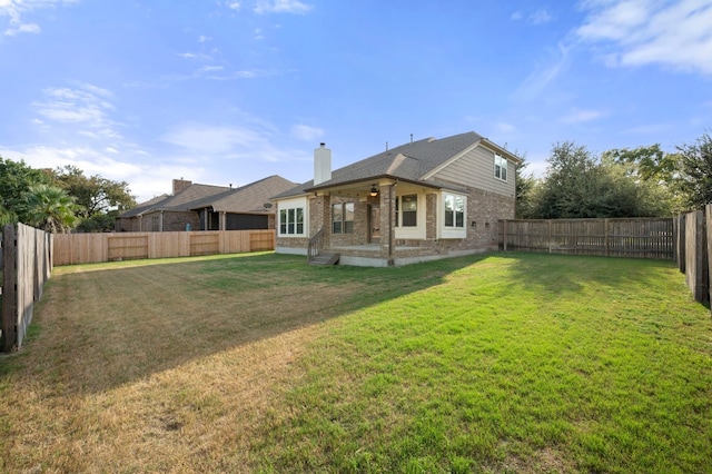 view of yard featuring a patio area