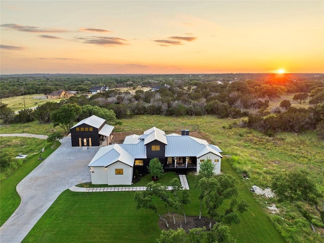 view of aerial view at dusk