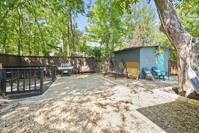 view of yard with a patio area