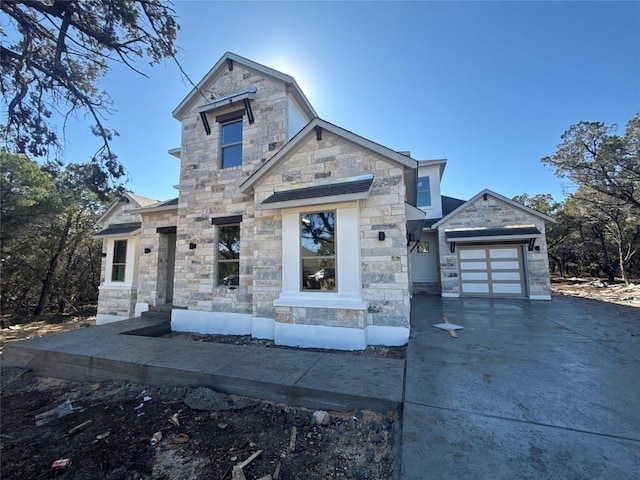 view of front facade with a garage