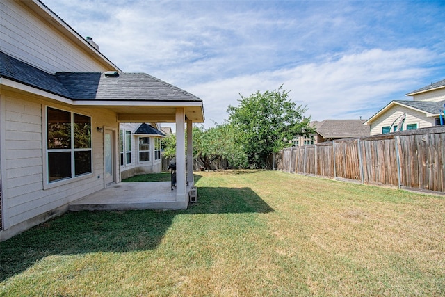 view of yard featuring a patio