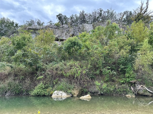 Listing photo 3 for 901 Days End Rd, Wimberley TX 78676