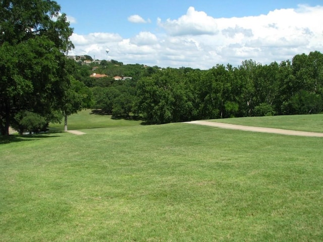 Listing photo 2 for 114 Blue Lake Cv, Lakeway TX 78734