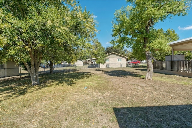 702 S Groos St, Kyle, TX 78640 - view of yard
