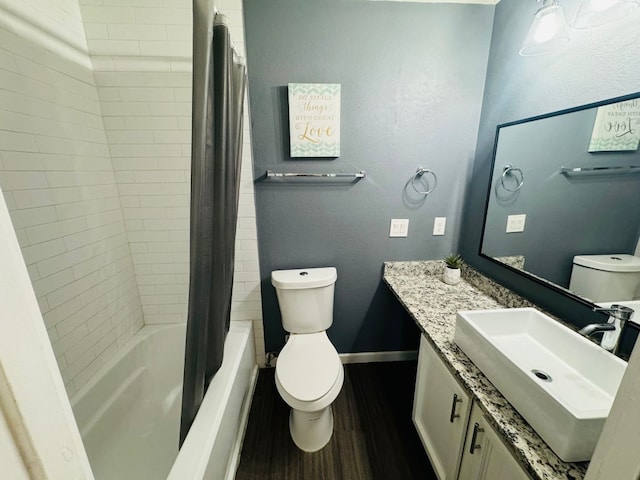 1624 Aquarena Springs Dr Unit G154, San Marcos, TX 78666 - bathroom with wood finished floors, vanity, and shower / tub combo with curtain