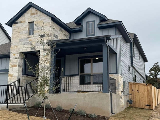 view of front of home with covered porch