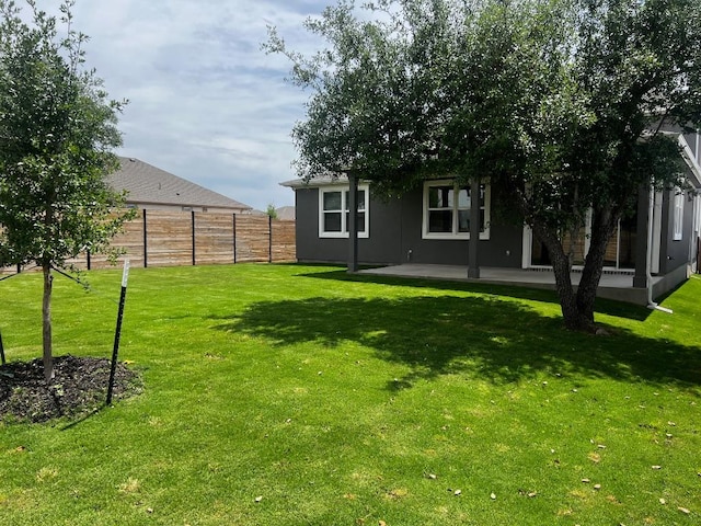 552 Raleigh Dr, Georgetown, TX 78633 - view of yard with a patio area
