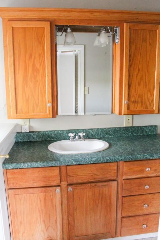 421 Fm 845, Cameron, TX 76520 - bathroom featuring vanity