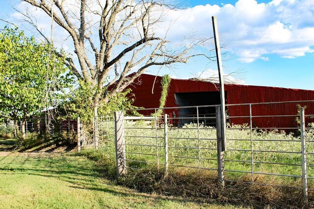 421 Fm 845, Cameron, TX 76520 - view of pole building featuring fence