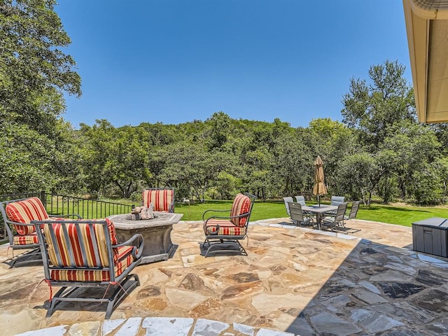 view of patio featuring a fire pit