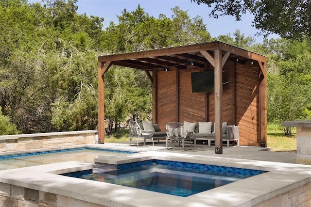 11505 SW Oaks, Austin, TX 78737 - swimming pool featuring an in-ground hot tub and a patio area