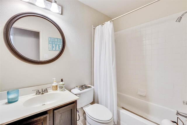 4316 Campo Verde Dr, Austin, TX 78749 - full bathroom featuring toilet, shower / bath combination with curtain, and vanity