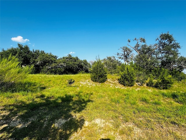 Listing photo 2 for 8701 Rollins Dr, Austin TX 78738