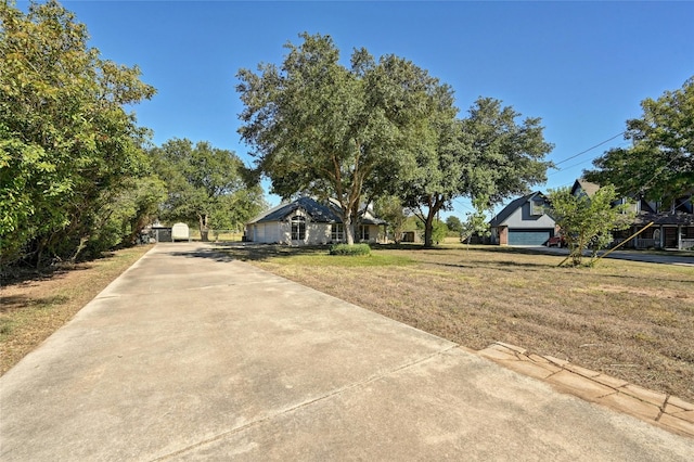 view of front of house with a front yard