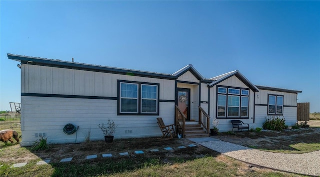 1256 Sunrise Vis, Thorndale, TX 76577 - view of front of property featuring crawl space, entry steps, and metal roof