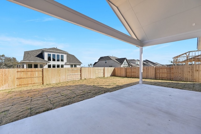 view of yard featuring a patio