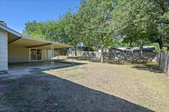 view of yard featuring a patio area