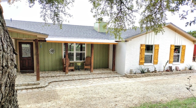 view of front facade featuring a patio area