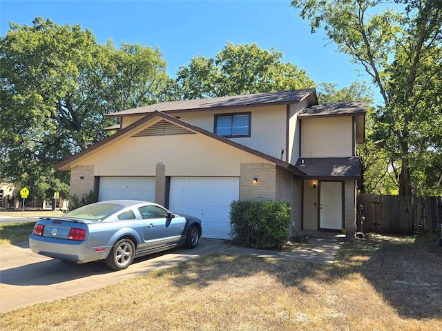 view of front property featuring a garage