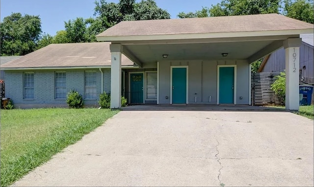 view of front of property