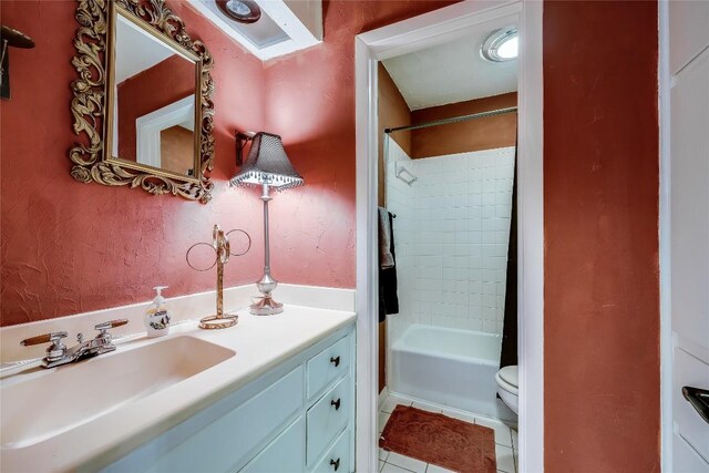 1807 Briar Hill Dr Unit A & B, Austin, TX 78741 - bathroom with vanity, toilet, shower / bath combination, and tile patterned flooring