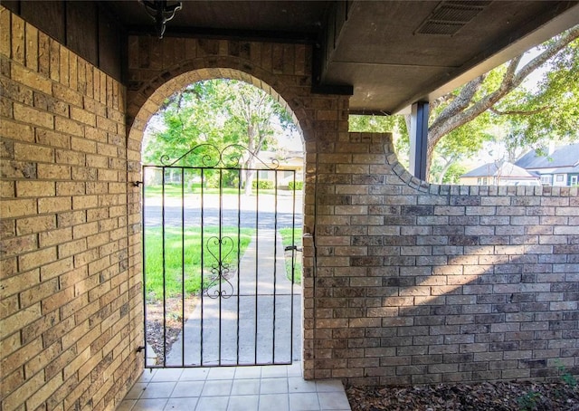 209 Simpson St, Schulenburg, TX 78956 - exterior view of a gate